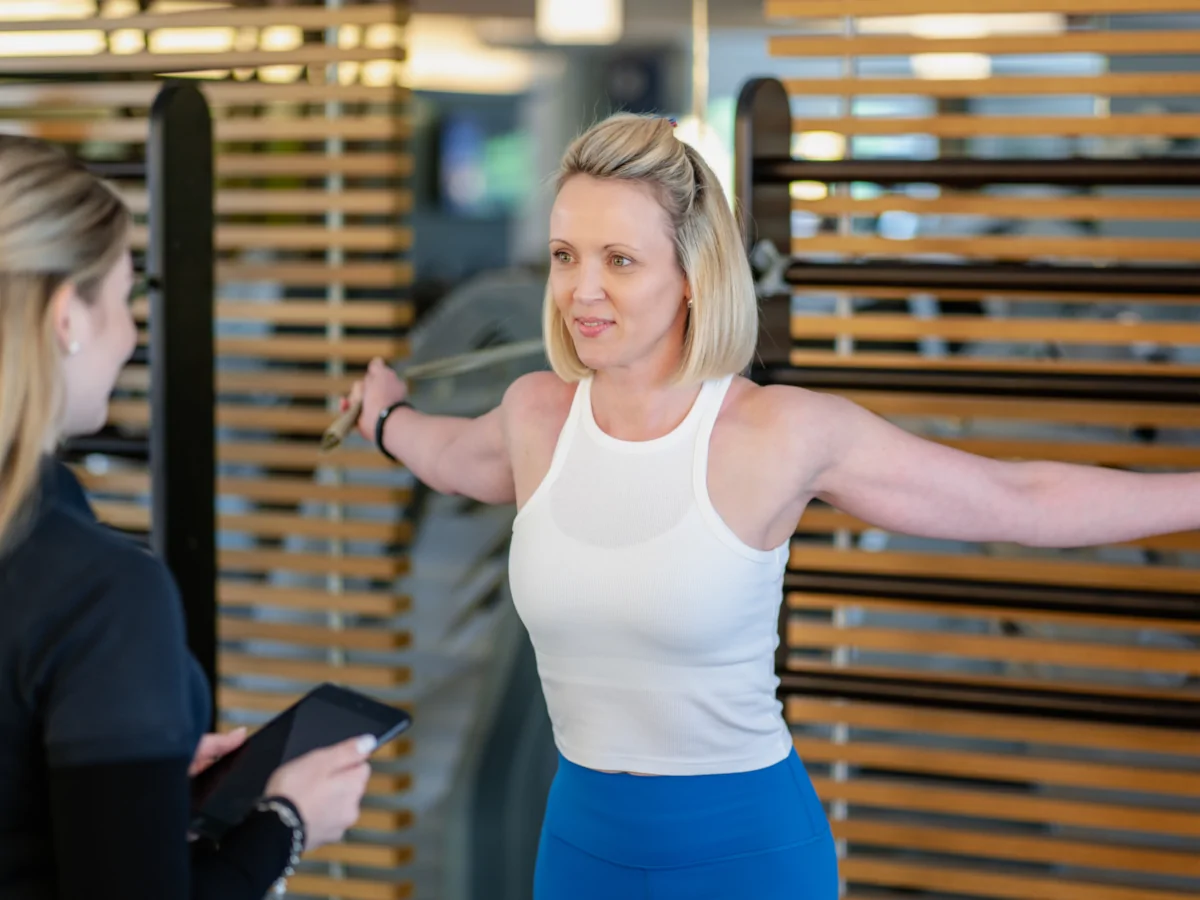 Beweglichkeitstraining im LIFE Fitness Oldenburg 1200