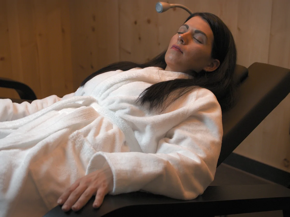 Wellness und Entspannung auf einer unserer Infrarotliegen